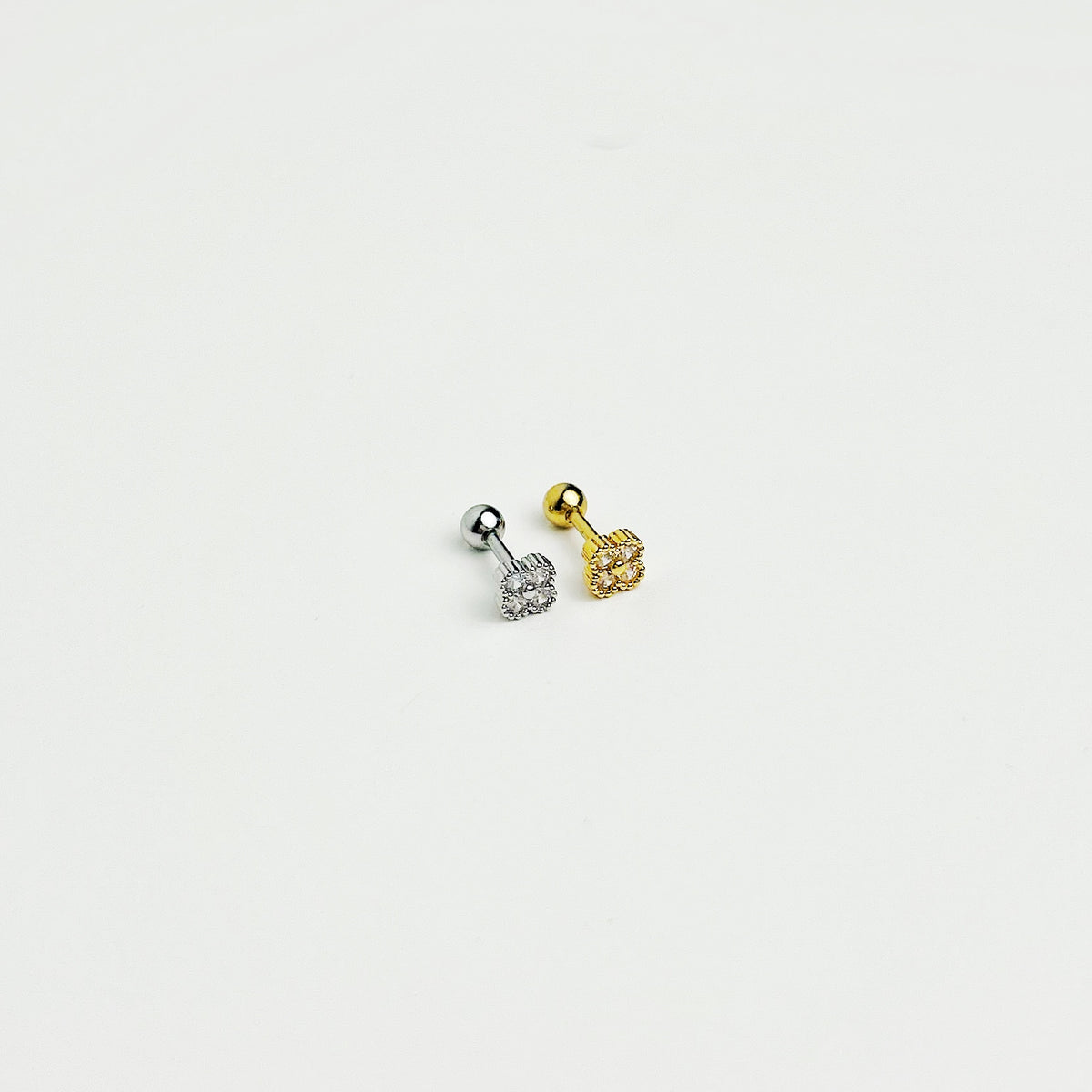 Pircing Brilho Trevo
